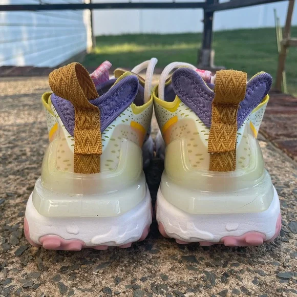 Women’s Nike React Vision Pure Platinum Workout Sneakers - Picture 3 of 9
